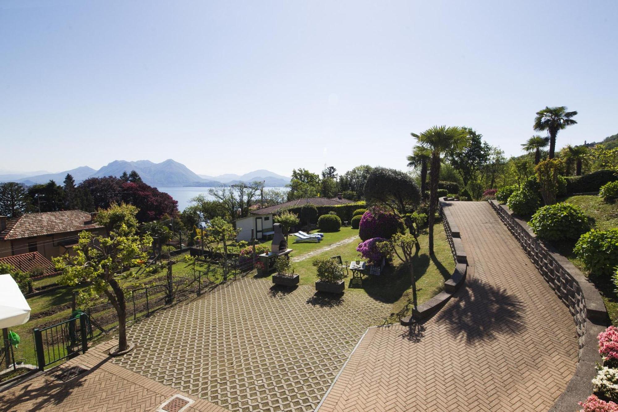 The Cottage On The Lake - Happy Rentals Baveno Exterior foto