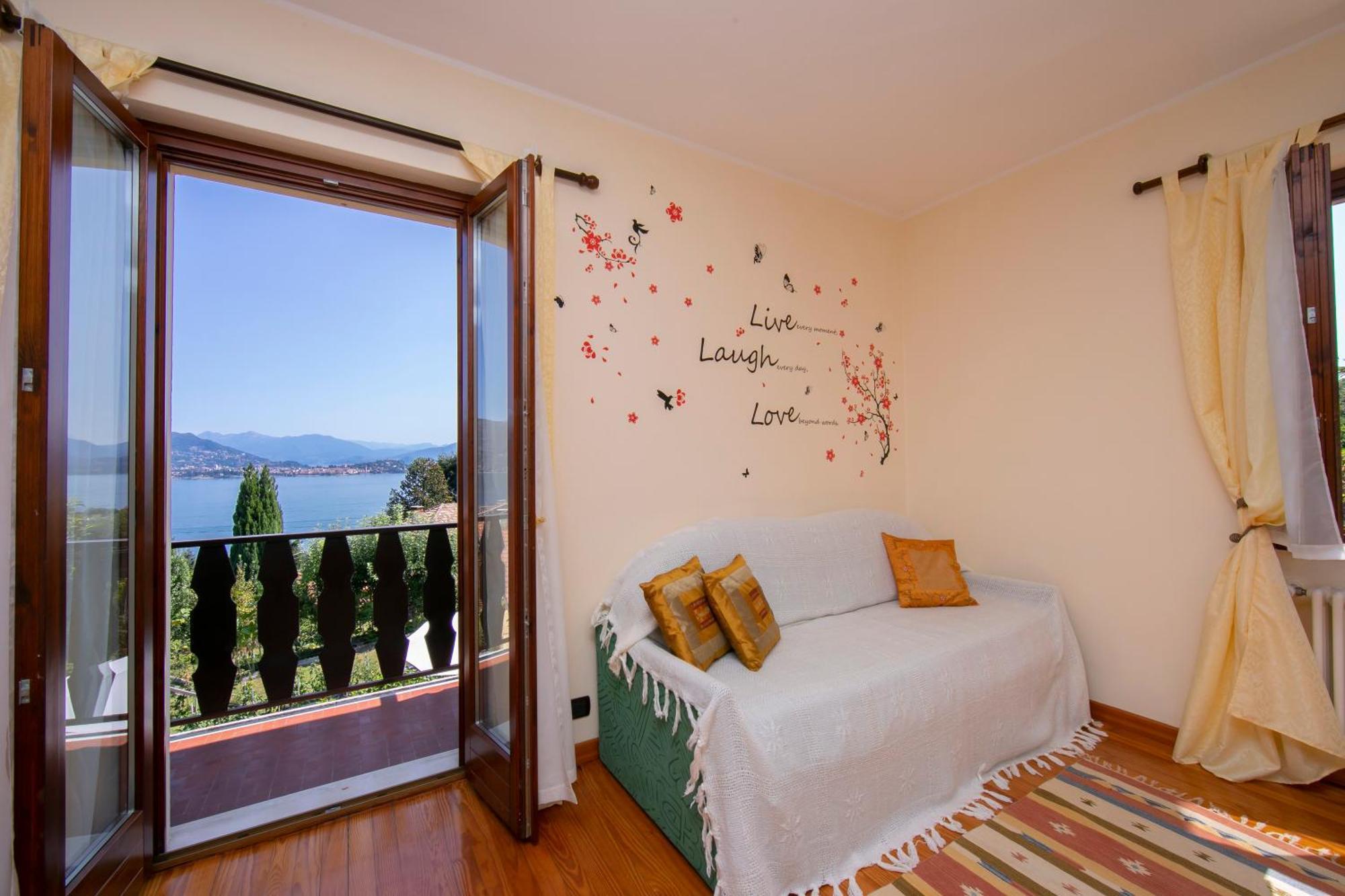 The Cottage On The Lake - Happy Rentals Baveno Exterior foto